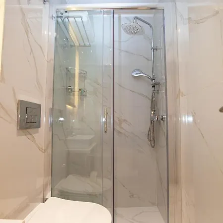 No21 Luxury סלוניקי